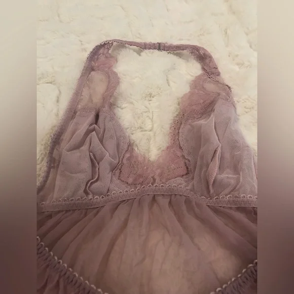 VERY SEXY Victoria’s Secret Small completely sheer lace trim halter babydoll set - Picture 7 of 12